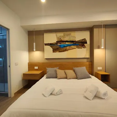 Carducci Art Guest house